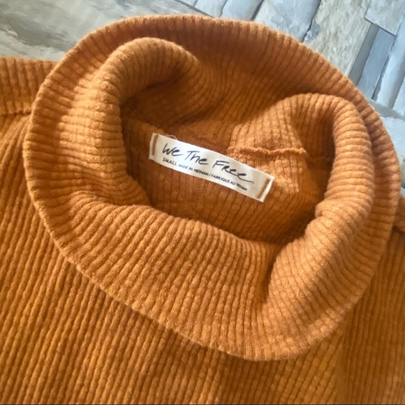 Free People We the Free textured top Small - Picture 2 of 5